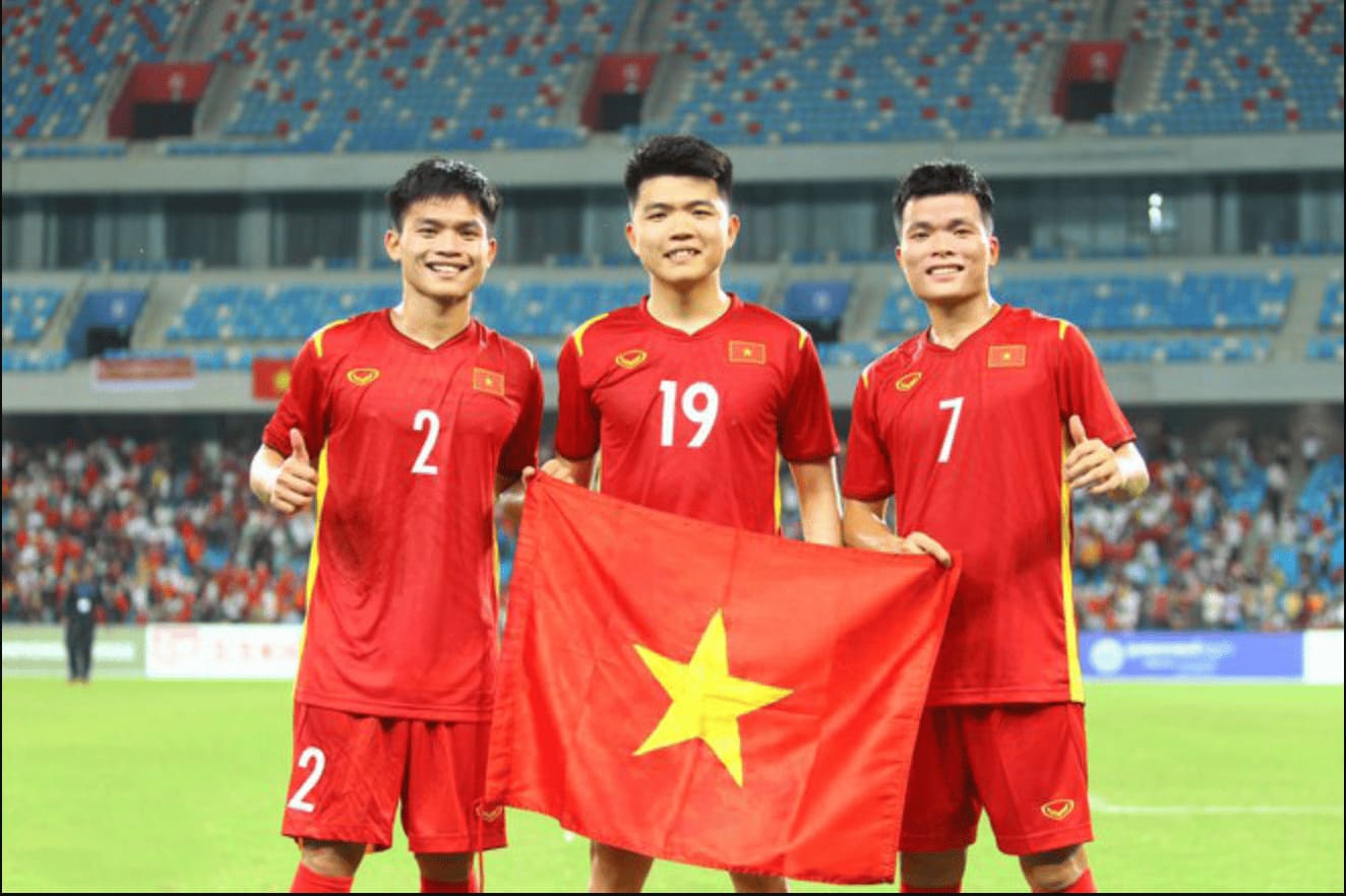 Cơ cấu thu nhập của cầu thủ bóng đá tại Việt Nam